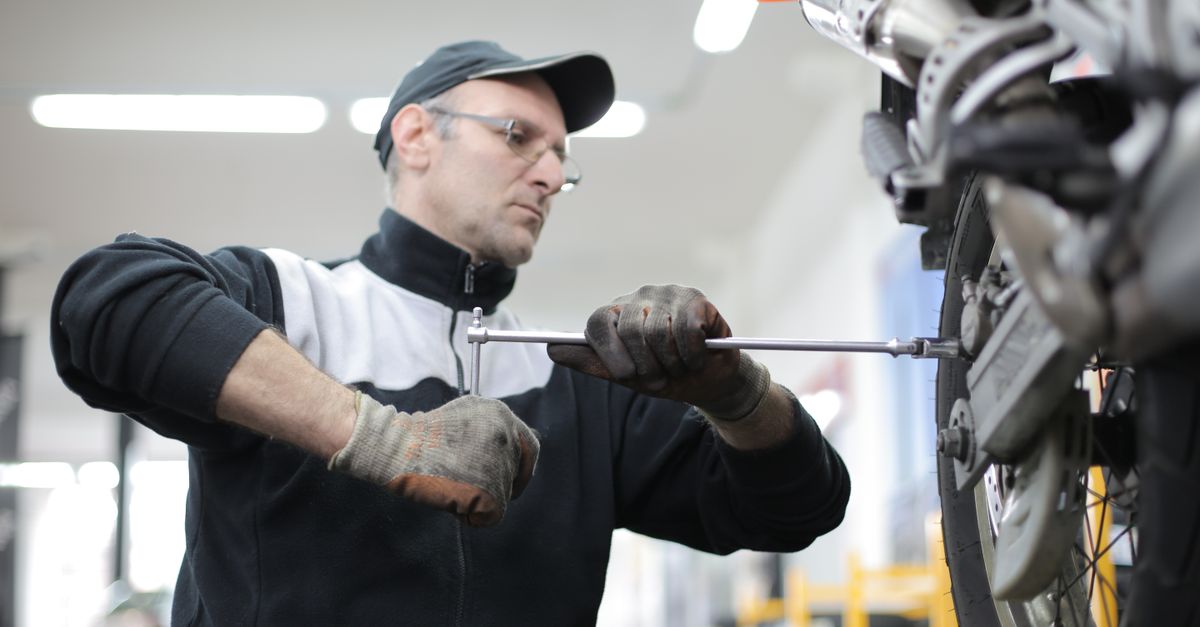locksmith service technician — Villa Park Locksmith Inc