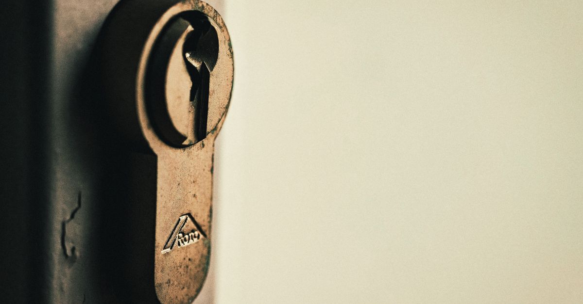locksmith service technician — Villa Park Locksmith Inc